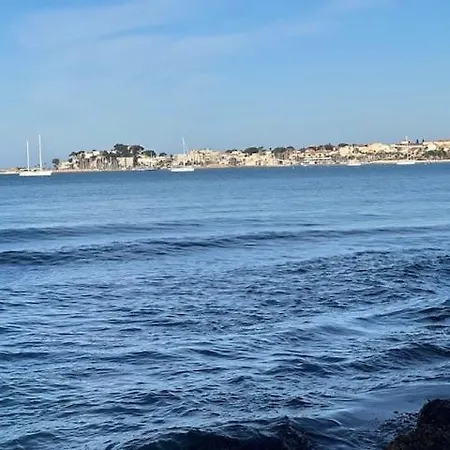 Cocon Des Pins 4 Personnes, Piscine, Mer, Clim, Wifi Sanary-sur-Mer